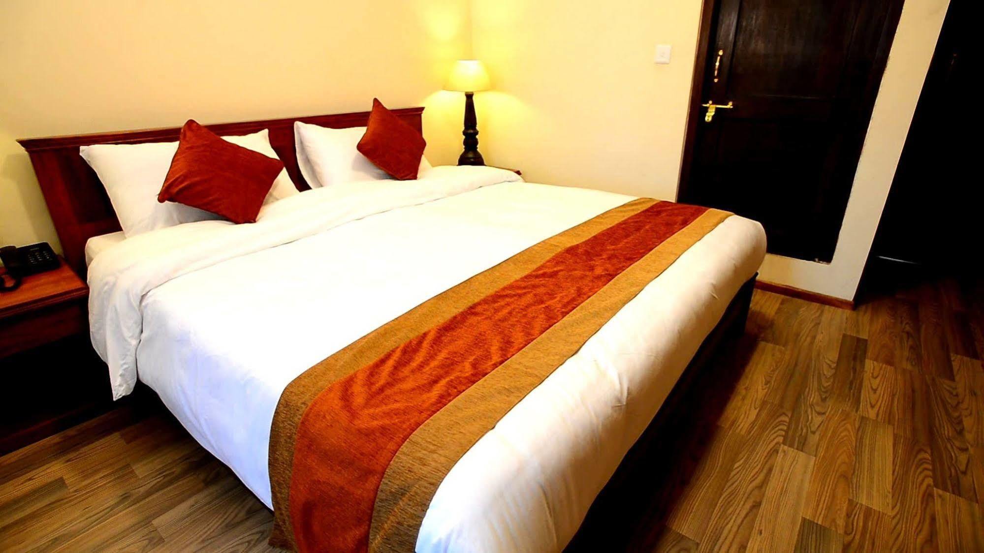 Golden Temple Inn Katmandu Dış mekan fotoğraf